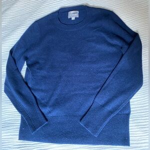 J. Crew Women’s Classic Crewneck Sweater in 100% Cashmere. Size XS.